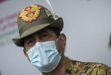 Vaccini, Figliuolo "L'Italia quando fa squadra vince"