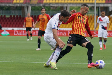 Lapadula e Simy, 1-1 col Crotone, Benevento nei guai