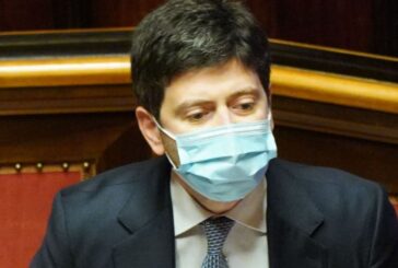 Vaccino, Speranza"Presto via libera per 12-15enni,probabile terza dose"