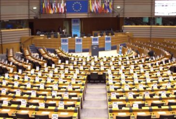 Migranti, parlamento Ue “Più attenzione ai diritti umani”