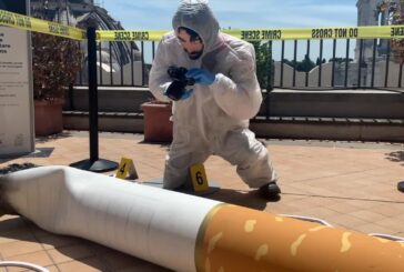 “Piccoli gesti, grandi crimini”: al via la campagna contro l’abbandono di mozziconi