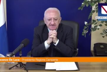 De Luca: “Vaccino ai turisti? Mancano le dosi”