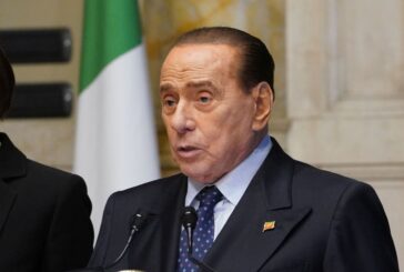 Berlusconi "Al Governo per tagliare le tasse, poi la flat tax"