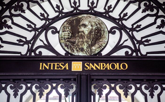 Mps: Intesa pensa di rivolgersi alla Consob “a tutela dell’integrità del mercato”