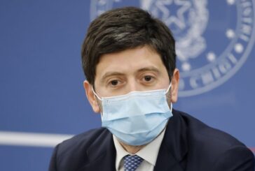 Covid, Speranza "Attenzione a variante Delta"