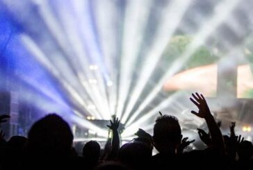 Cts, via libera discoteche all'aperto, ingresso con green pass