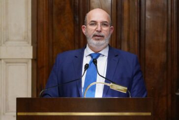 M5S, Crimi "Il voto non può avvenire su Rousseau"