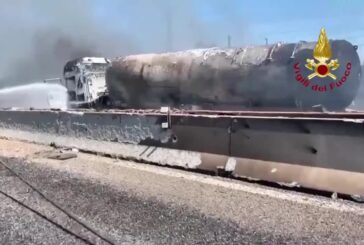 Tir a fuoco sulla A1, due morti