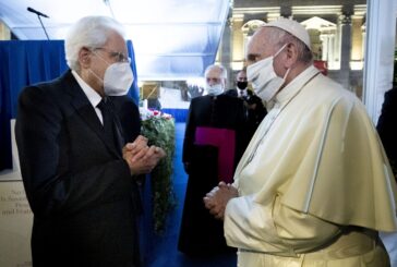 Mattarella "Per il Papa affettuoso pensiero da tutti gli italiani"