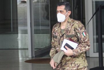 Figliuolo a Regioni "Incentivare vaccini personale scuola e università"