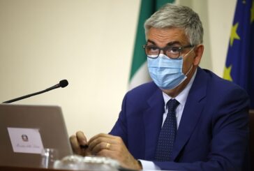 Brusaferro "Vaccino metodo più efficace per convincere no vax"
