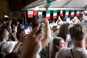 L’Italia vince gli Europei, la festa a Napoli