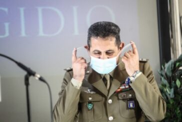 Figliuolo "Campagna vaccino procede, dosi aggiuntive Pfizer"