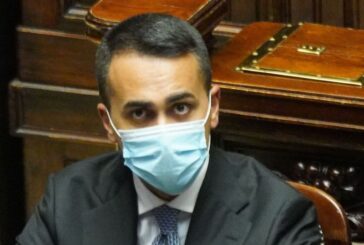 Di Maio "Niente scossoni, chi minaccia il governo minaccia la ripresa"