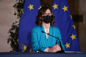 Afghanistan, Gelmini "Ue trovi linea comune per l'emergenza"