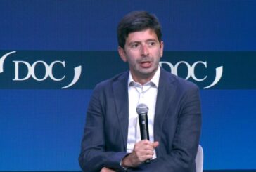 Covid, Speranza "Non sprechiamo crisi, bisogna investire su Ssn"