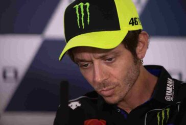 Pol Espargaro in pole a Silverstone, Valentino Rossi 8°
