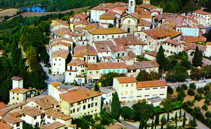 Radda in Chianti: manutenzione in viale XI Febbraio   