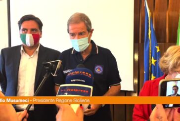 Incendi Sicilia, Musumeci: “Un piano sicurezza in ogni stabilimento balneare” 