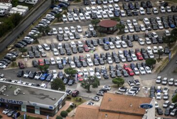 Mercato dell'auto -27,9% ad agosto su base annua