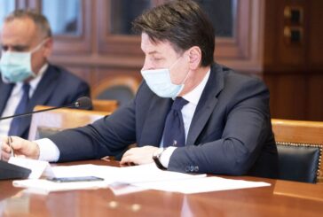 Lavoro, Conte "Problema non è reddito di cittadinanza ma salari bassi"