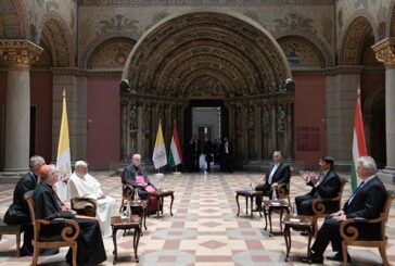 Papa incontra Orban, colloquio cordiale su famiglia e ambiente