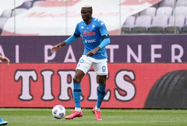Osimhen regala un punto al Napoli, a Leicester finisce 2-2