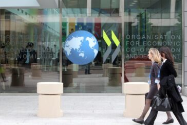 Ocse, frena la ripresa globale ma per l'Italia crescita record