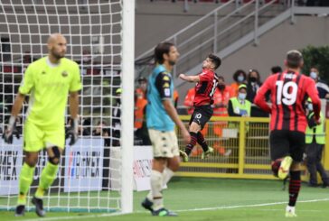 Milan-Venezia 2-0, rossoneri in vetta con l'Inter