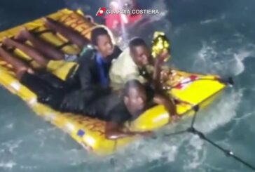 Affonda barcone a Lampedusa, salvati 125 migranti