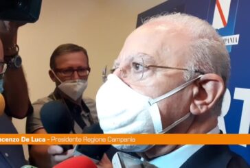 Blitz contro no vax, De Luca: “Usare pugno di ferro”