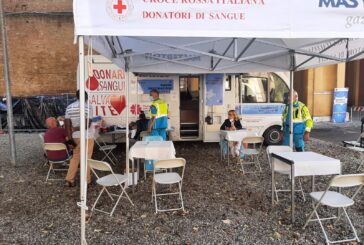 In un giorno a Siena 148 dosi al camper vaccinale dell’Asl Tse