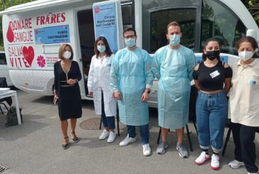 “GiovaniSì Vaccinano”, partito da Siena il camper dell’Asl TSE
