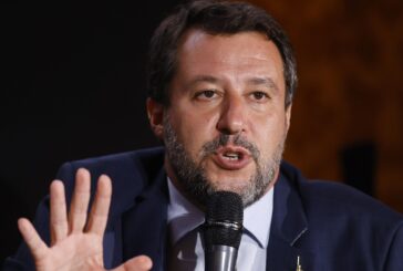 Salvini "Il centrodestra unito vince ma scegliere prima i candidati"