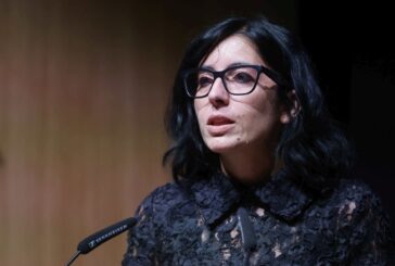 Giovani, Dadone "Creare ponte tra scuola e mondo lavoro"