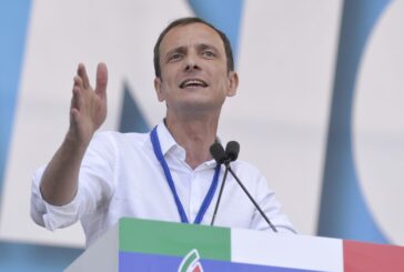 Vaccino, Fedriga "Le Regioni sono pronte per la terza dose"