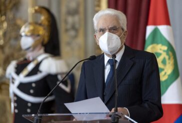 Mattarella "Determinazione e speranza per la ripartenza"
