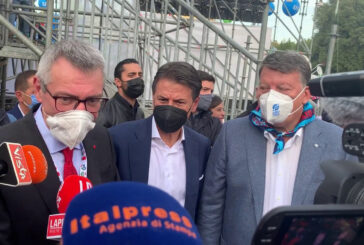 Manifestazione antifascista, Landini: "Qui per la democrazia di tutti"