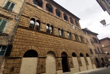 Torna a splendere la facciata di palazzo San Galgano