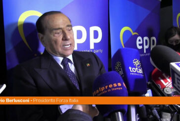 Polonia, Berlusconi "C'è ancora da trattare"