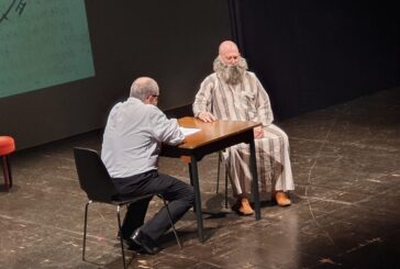 Torna ai Rinnovati lo spettacolo “Le interviste impossibili”