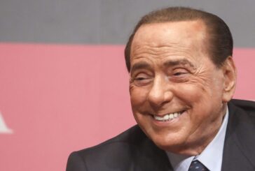 Berlusconi "Il Governo deve arrivare al 2023"