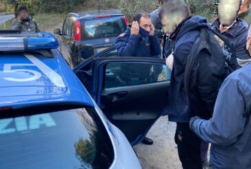 Spaccio di droga nei boschi: un arresto della Polizia di Stato