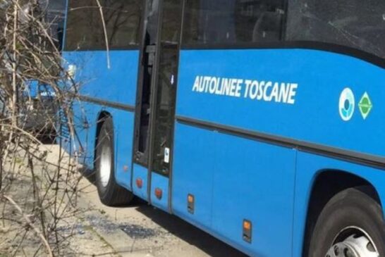 Inciviltà e violenza a bordo di un bus di at a Poggibonsi