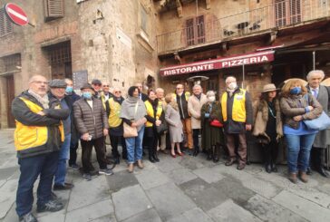 Comune e Lions ripuliscono le “lapidi” di Dante