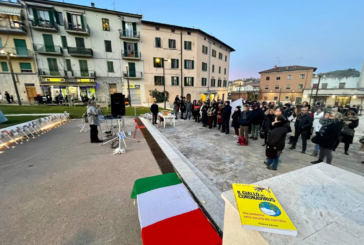 I No Green pass in piazza a Poggibonsi