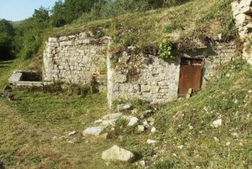 Furto di pietre dal lavatoio di Vertine