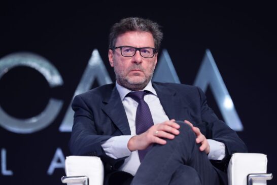 MPS, M5S Siena: “La Lega chieda a Giorgetti di usare il Golden Power”