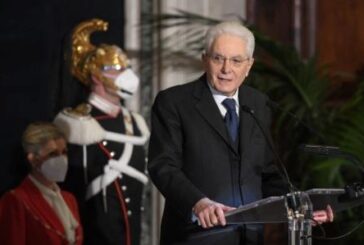 Covid, Mattarella "Ruolo cruciale svolto da sanità e volontariato"