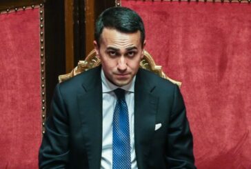 Ucraina, Di Maio "Evitare guerra nel cuore Europa, ma margini ridotti"